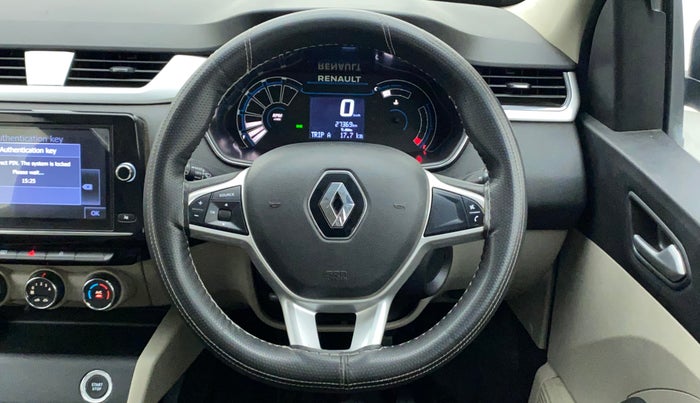 2022 Renault TRIBER RXZ, Petrol, Manual, 27,418 km, Steering Wheel Close Up