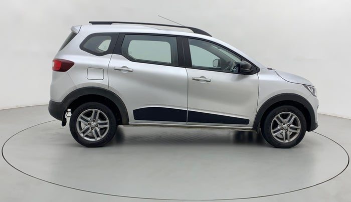 2022 Renault TRIBER RXZ, Petrol, Manual, 27,418 km, Right Side View