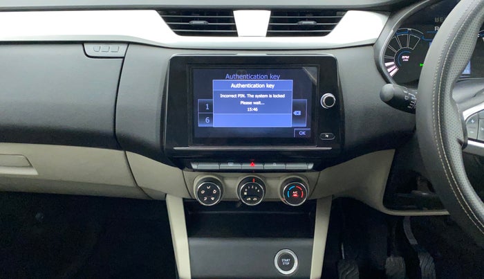 2022 Renault TRIBER RXZ, Petrol, Manual, 27,418 km, Air Conditioner