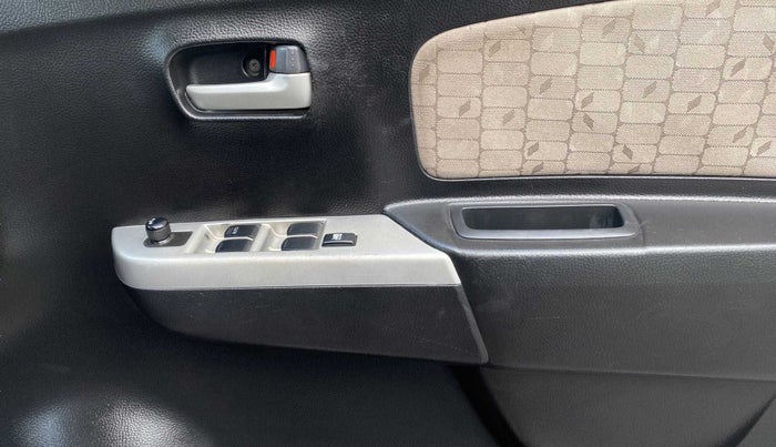 2015 Maruti Wagon R 1.0 VXI, Petrol, Manual, 51,549 km, Driver Side Door Panels Control