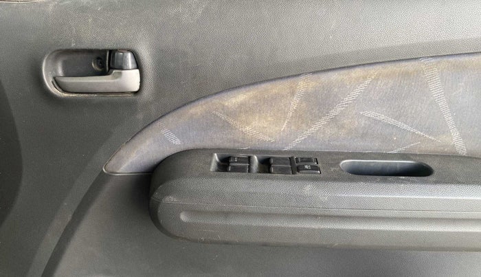 2011 Maruti Ritz VXI, Petrol, Manual, 29,243 km, Driver Side Door Panels Control