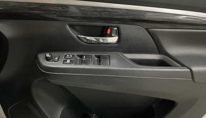 2022 Maruti XL6 ZETA MT, Petrol, Manual, 16,005 km, Driver Side Door Panels Control