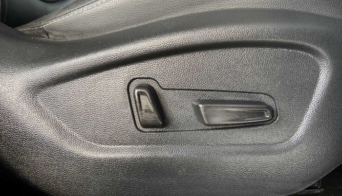 2019 Hyundai Creta SX (O) 1.6 PETROL, Petrol, Manual, 28,602 km, Driver Side Adjustment Panel