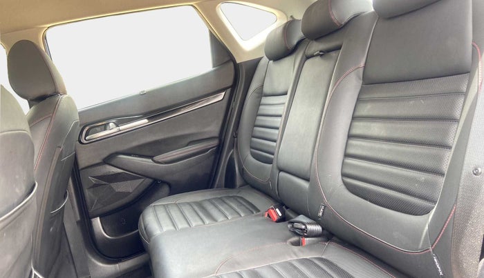 2019 KIA SELTOS GTX 1.4 PETROL, Petrol, Manual, 38,723 km, Right Side Rear Door Cabin