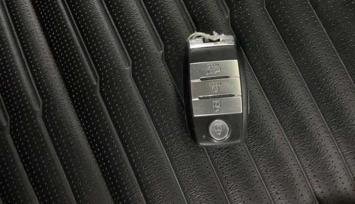 2020 KIA SONET GTX PLUS 1.5, Diesel, Manual, 32,215 km, Key Close Up