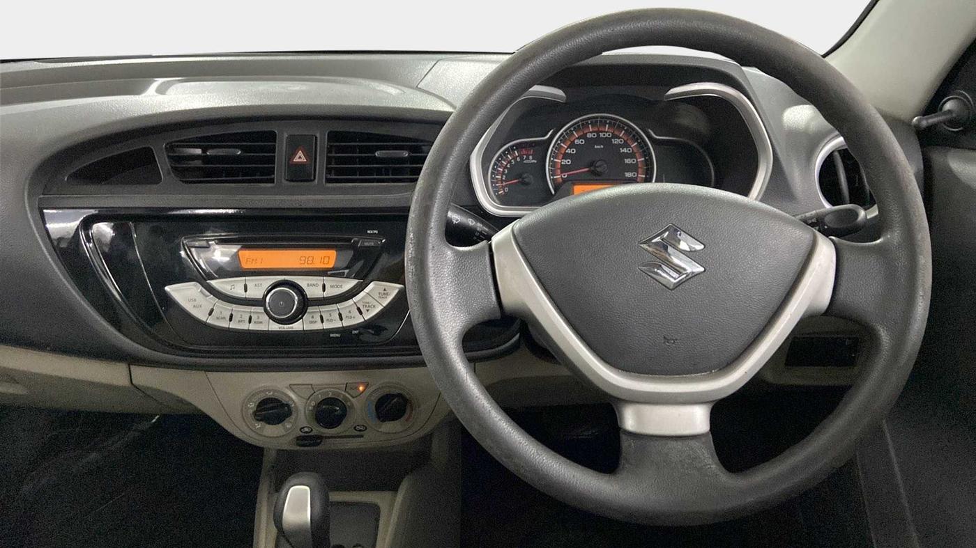 2016 Maruti Alto K10 VXI AMT, Petrol, Automatic, 35,436 km, Steering Wheel Close Up