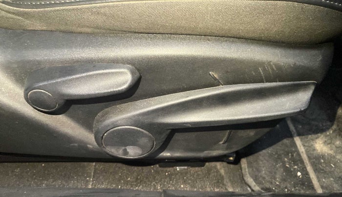 2018 Jeep Compass LIMITED 2.0 DIESEL, Diesel, Manual, 91,898 km, Driver Side Adjustment Panel
