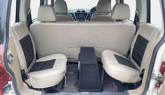 2015 Mahindra TUV300 T8 AMT, Diesel, Automatic, 72,571 km, Third Seat Row ( optional )