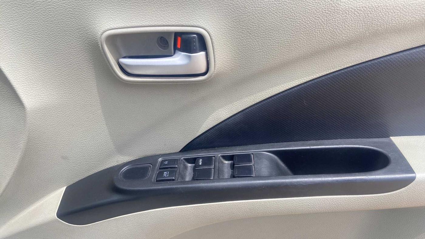 2014 Maruti Celerio VXI AMT, Petrol, Automatic, 64,759 km, Driver Side Door Panels Control