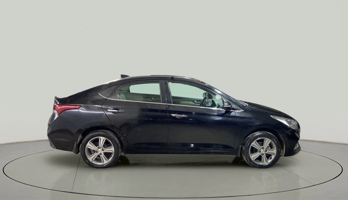 2017 Hyundai Verna 1.6 VTVT SX O, Petrol, Manual, 44,298 km, Right Side View