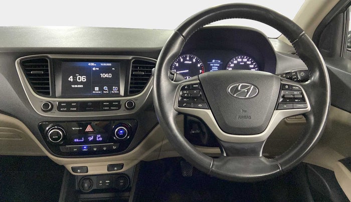 2017 Hyundai Verna 1.6 VTVT SX O, Petrol, Manual, 44,298 km, Steering Wheel Close Up