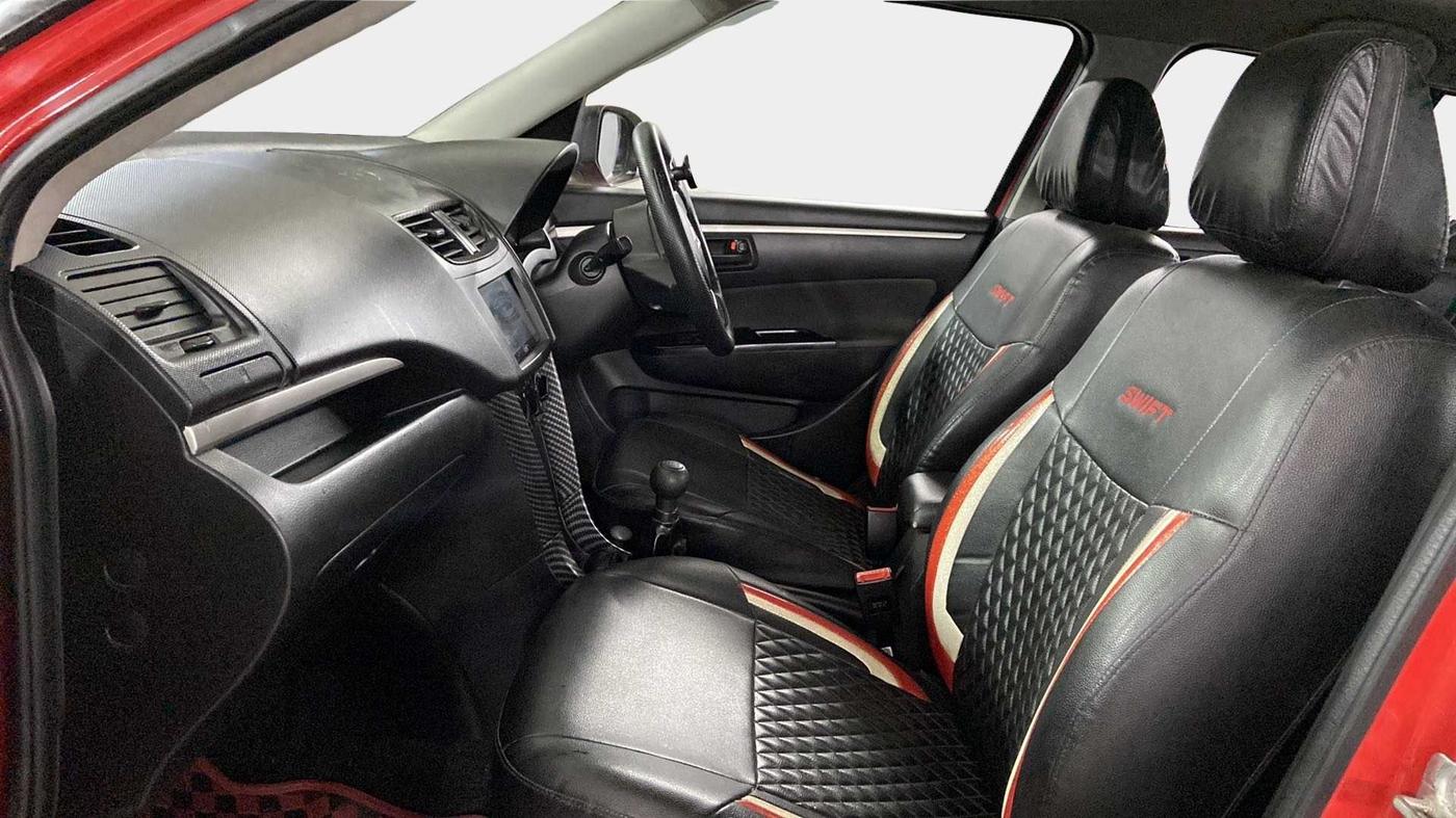 2017 Maruti Swift LXI (O), Petrol, Manual, 53,127 km, Right Side Front Door Cabin