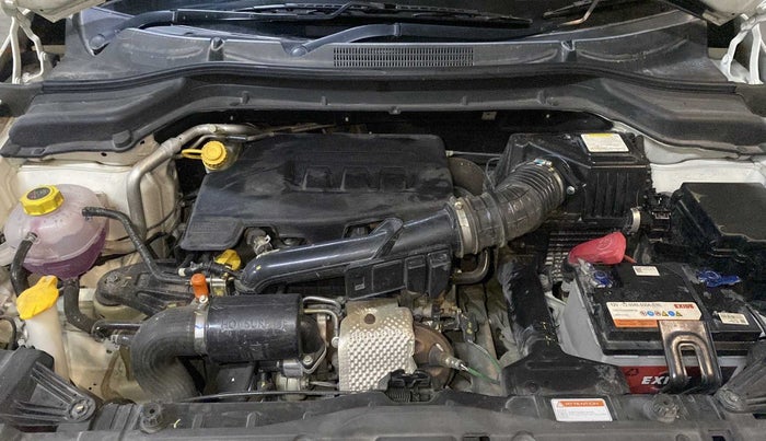 2020 Mahindra XUV300 W6 1.2 PETROL, Petrol, Manual, 29,125 km, Open Bonet