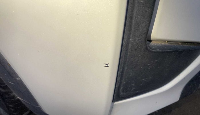 2020 Mahindra XUV300 W6 1.2 PETROL, Petrol, Manual, 29,125 km, Front bumper - Minor scratches
