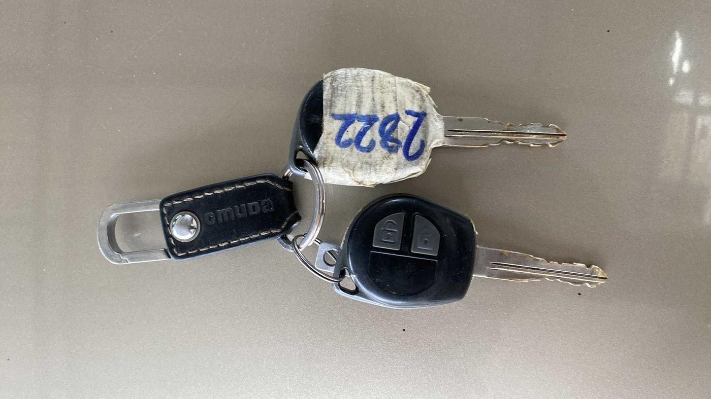 2011 Maruti Swift Dzire VDI, Diesel, Manual, 96,575 km, Key Close Up