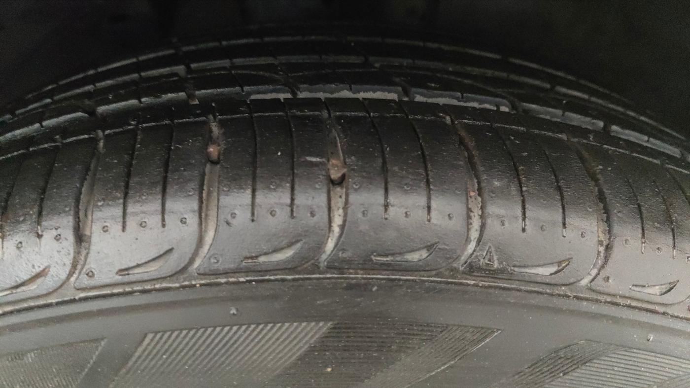 2019 Hyundai Tucson GLS 2WD AT PETROL, Petrol, Automatic, 79,010 km, Right Front Tyre Tread