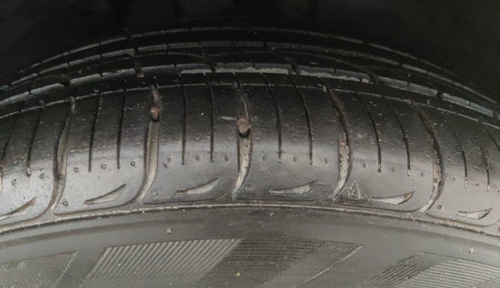 2019 Hyundai Tucson GLS 2WD AT PETROL, Petrol, Automatic, 78,894 km, Right Front Tyre Tread