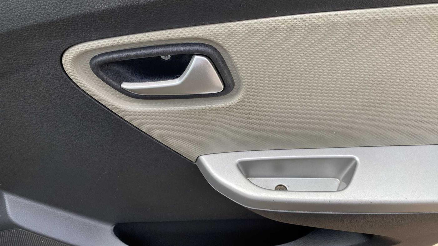 2019 Maruti Alto K10 VXI (O) AMT, Petrol, Automatic, 10,717 km, Driver Side Door Panels Control