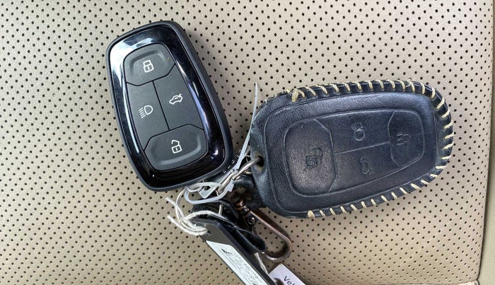 2022 Tata PUNCH CREATIVE 1.2 MT KAZIRANGA EDITION , Petrol, Manual, 9,169 km, Key Close Up