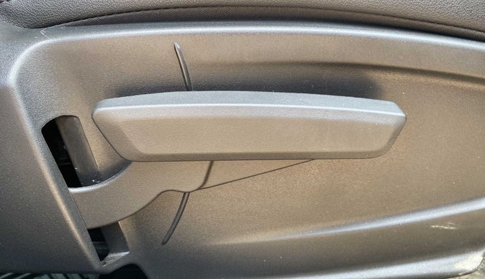 2022 Tata PUNCH CREATIVE 1.2 MT KAZIRANGA EDITION , Petrol, Manual, 9,169 km, Driver Side Adjustment Panel