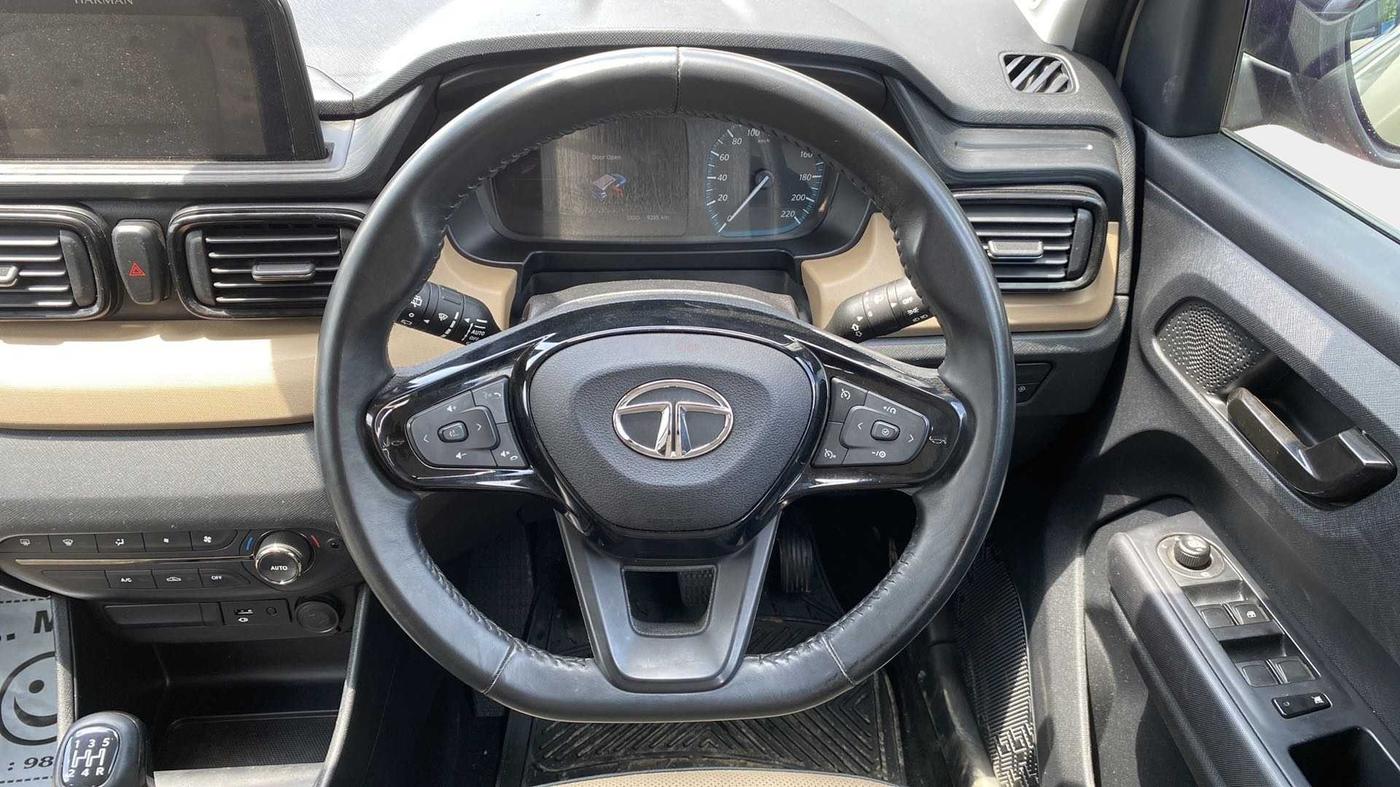 2022 Tata PUNCH CREATIVE 1.2 MT KAZIRANGA EDITION , Petrol, Manual, 9,169 km, Steering Wheel Close Up