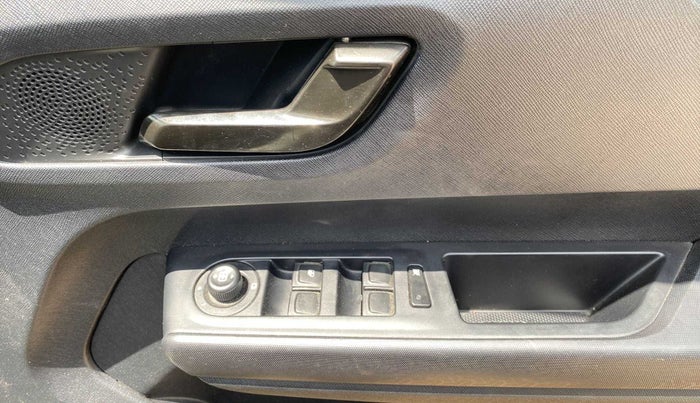 2022 Tata PUNCH CREATIVE 1.2 MT KAZIRANGA EDITION , Petrol, Manual, 9,169 km, Driver Side Door Panels Control