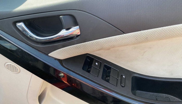 2022 Tata NEXON XZ PLUS PETROL, Petrol, Manual, 8,176 km, Driver Side Door Panels Control