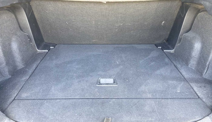 2019 Tata Harrier XM 2.0L KRYOTEC, Diesel, Manual, 63,430 km, Boot Inside