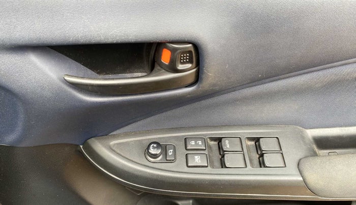 2022 Maruti Baleno DELTA PETROL 1.2, Petrol, Manual, 10,585 km, Driver Side Door Panels Control