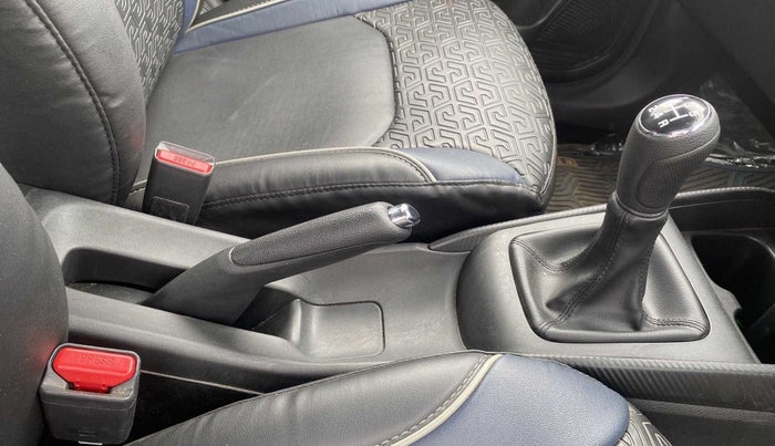 2022 Maruti Baleno DELTA PETROL 1.2, Petrol, Manual, 10,585 km, Gear Lever