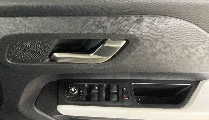 2021 Tata PUNCH CREATIVE  iRA PACK MT, Petrol, Manual, 15,142 km, Driver Side Door Panels Control