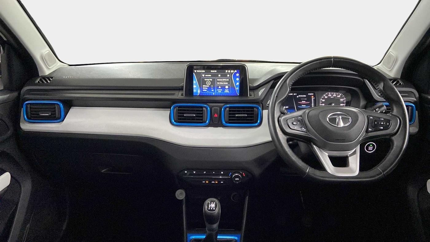 2021 Tata PUNCH CREATIVE  iRA PACK MT, Petrol, Manual, 15,142 km, Dashboard