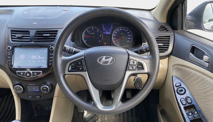 2016 Hyundai Verna 1.6 CRDI SX, Diesel, Manual, 32,101 km, Steering Wheel Close Up