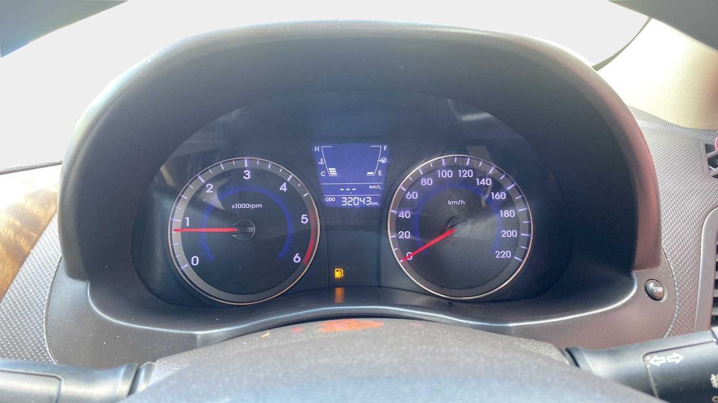2016 Hyundai Verna 1.6 CRDI SX, Diesel, Manual, 32,101 km, Odometer Image