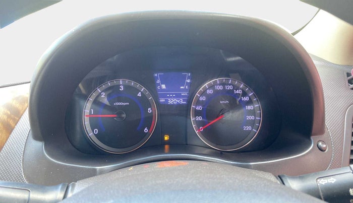 2016 Hyundai Verna 1.6 CRDI SX, Diesel, Manual, 32,101 km, Odometer Image