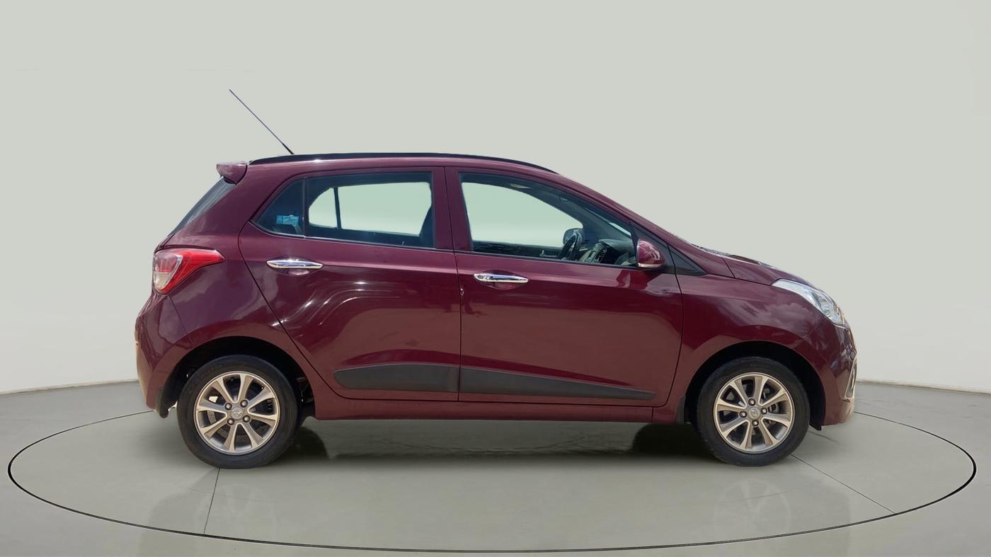 2017 Hyundai Grand i10 ASTA (O) AT 1.2 KAPPA VTVT, Petrol, Automatic, 28,892 km, Right Side View