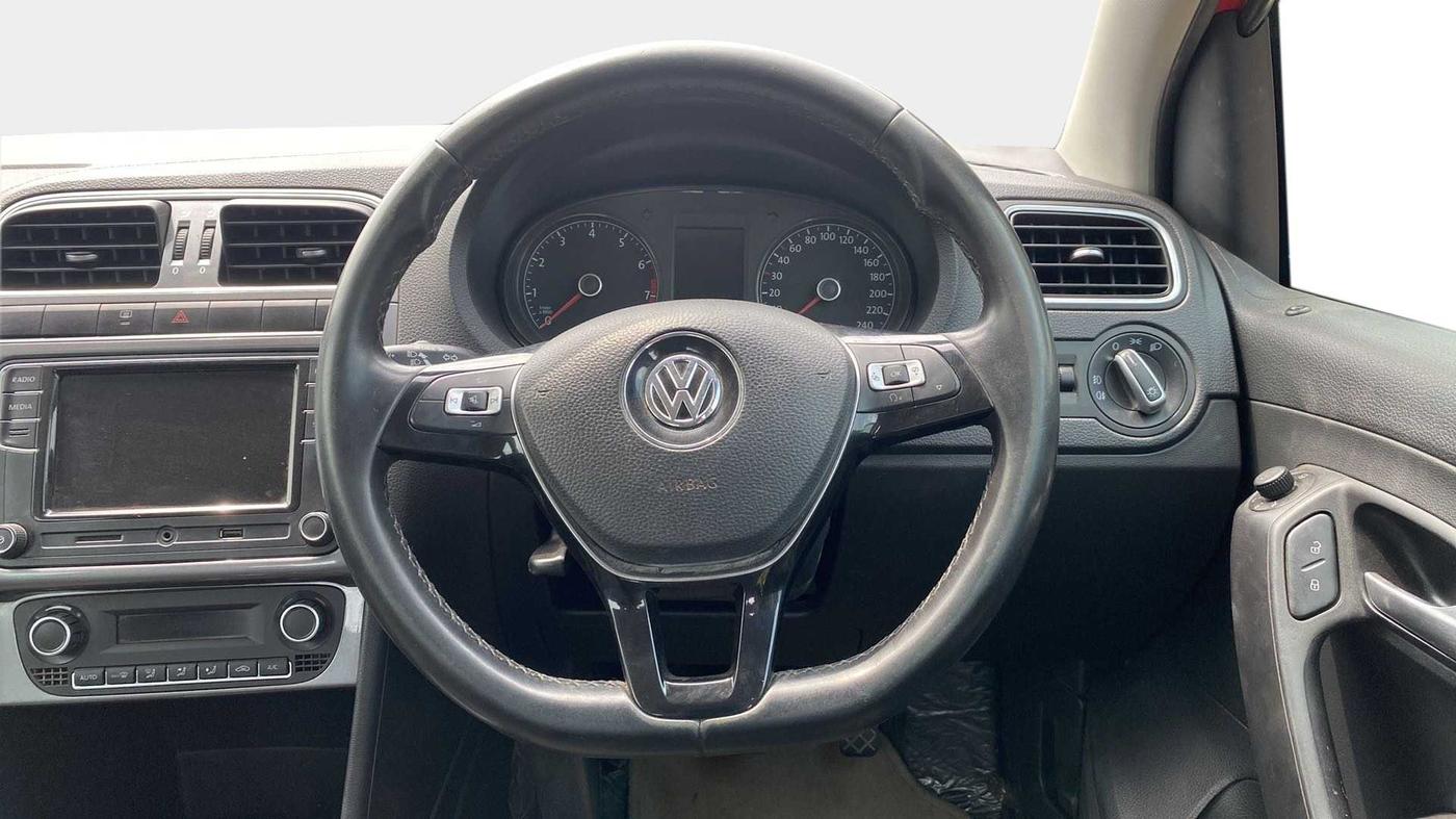 2020 Volkswagen Polo HIGHLINE PLUS 1.0, Petrol, Manual, 23,524 km, Steering Wheel Close Up