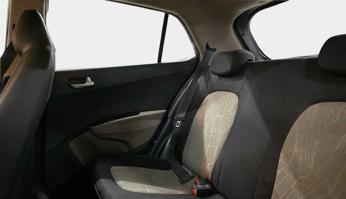2016 Hyundai Grand i10 ASTA (O) AT 1.2 KAPPA VTVT, Petrol, Automatic, 56,796 km, Right Side Rear Door Cabin