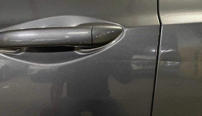 2018 Hyundai Grand i10 SPORTZ (O) AT 1.2 KAPPA VTVT, Petrol, Automatic, 28,023 km, Front passenger door - Minor scratches