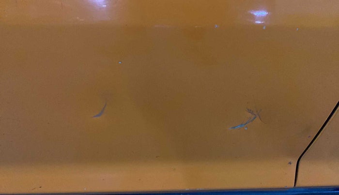 2019 Maruti S PRESSO VXI+, Petrol, Manual, 1,05,230 km, Front passenger door - Minor scratches