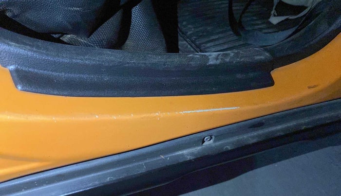 2019 Maruti S PRESSO VXI+, Petrol, Manual, 1,05,230 km, Right running board - Minor scratches