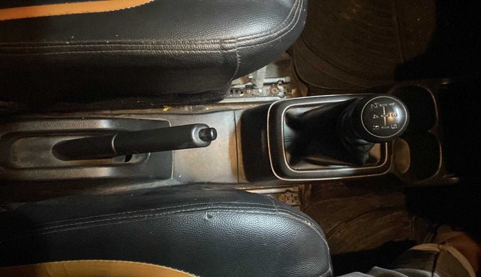 2019 Maruti S PRESSO VXI+, Petrol, Manual, 1,05,230 km, Gear Lever