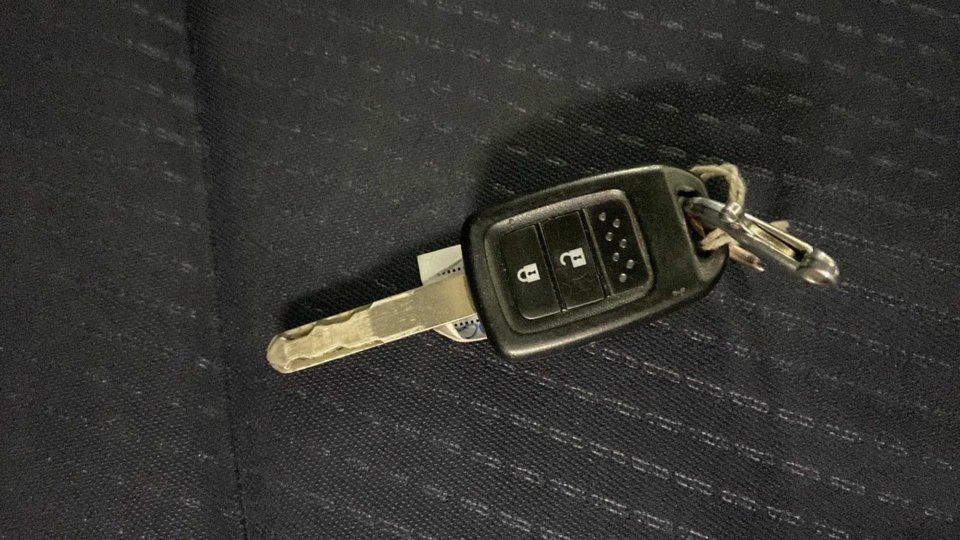 2017 Honda WR-V 1.2L I-VTEC S MT, Petrol, Manual, 28,595 km, Key Close Up