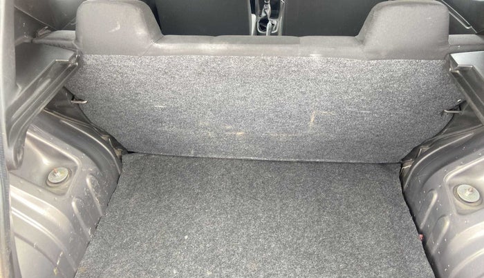 2019 Renault Kwid RXL, Petrol, Manual, 10,155 km, Dicky (Boot door) - Parcel tray missing