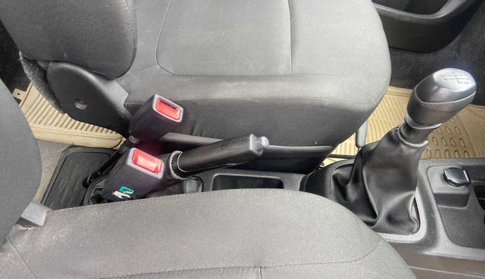 2019 Renault Kwid RXL, Petrol, Manual, 10,155 km, Gear Lever