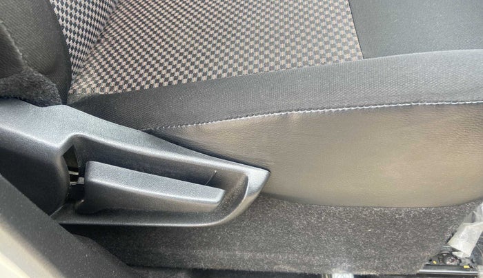 2020 Maruti S PRESSO VXI PLUS AMT, Petrol, Automatic, 24,088 km, Driver Side Adjustment Panel