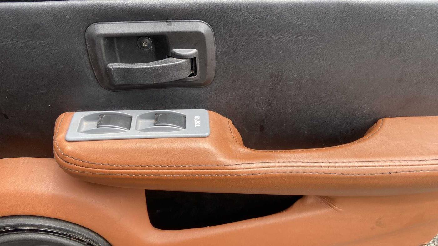 2019 Mahindra Thar CRDE 4X4 AC, Diesel, Manual, 23,049 km, Driver Side Door Panels Control