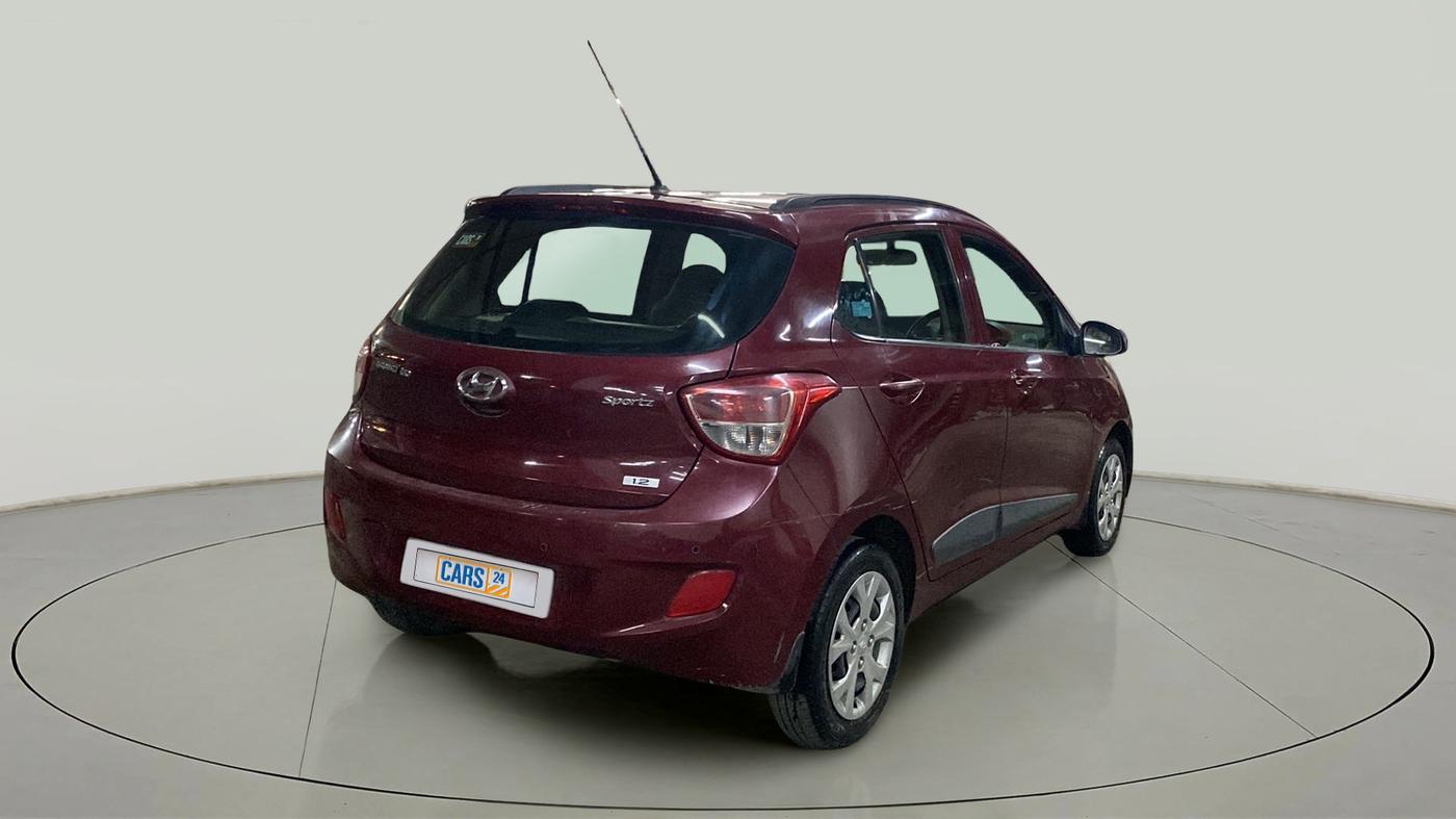 2016 Hyundai Grand i10 SPORTZ 1.2 KAPPA VTVT, Petrol, Manual, 46,189 km, Right Back Diagonal