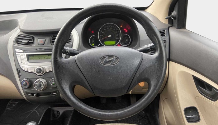 2017 Hyundai Eon MAGNA +, Petrol, Manual, 40,741 km, Steering Wheel Close Up