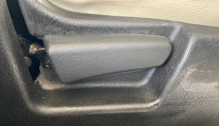 2020 Maruti Alto VXI, Petrol, Manual, 2,749 km, Driver Side Adjustment Panel